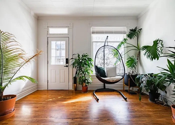 Jungle House Luxury Homes - Downtown Short North - Steps To Convention Center & Nationwide Arena - Sleeps Up To 11 - Free Parking - Over 5,800 Five Stars * Columbus