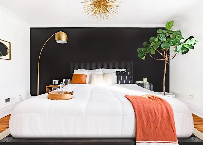 Holiday home Jungle House Luxury Homes - Downtown Short North - Steps To Convention Center & Nationwide Arena - Sleeps Up To 11 - Free Parking - Over 5,800 Five Stars