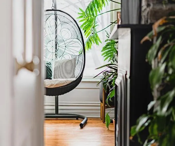 Jungle House Luxury Homes - Downtown Short North - Steps To Convention Center & Nationwide Arena - Sleeps Up To 11 - Free Parking - Over 5,800 Five Stars Holiday home *