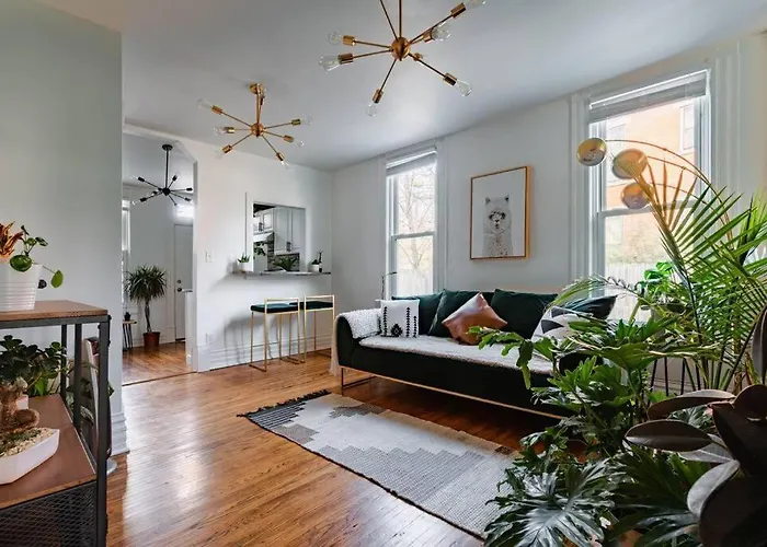 Holiday home Jungle House Luxury Homes - Downtown Short North - Steps To Convention Center & Nationwide Arena - Sleeps Up To 11 - Free Parking - Over 5,800 Five Stars *